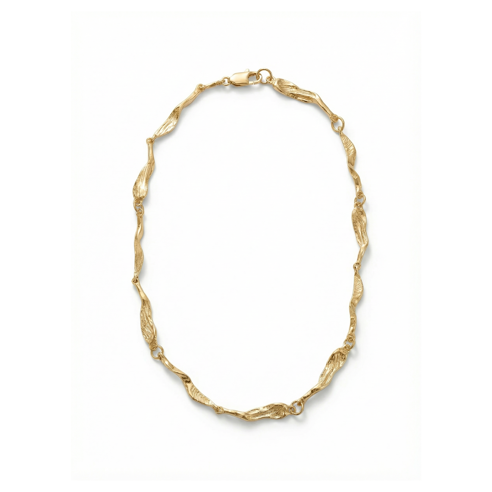 Threads of Becoming in Gold