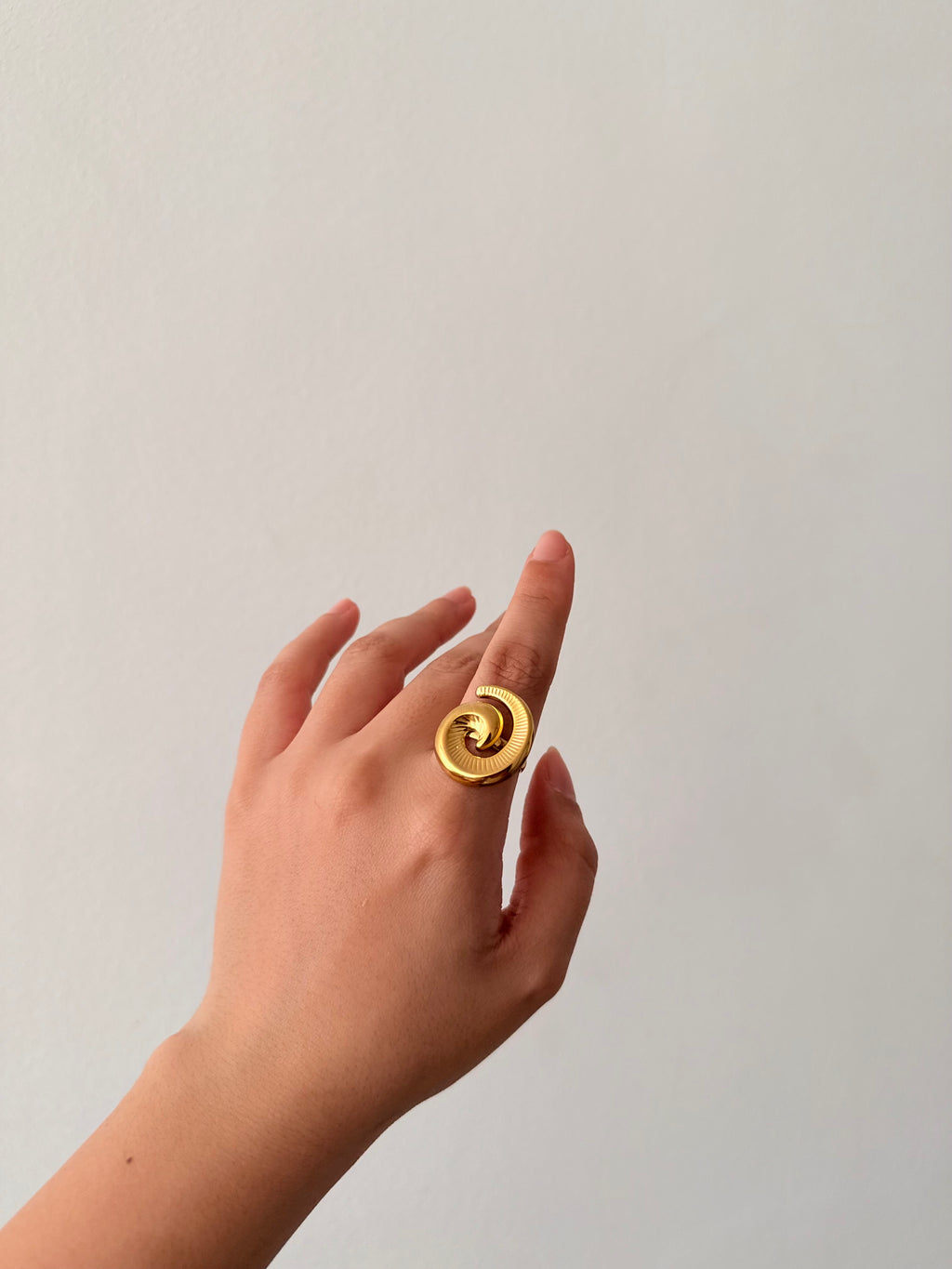 Seashell ring