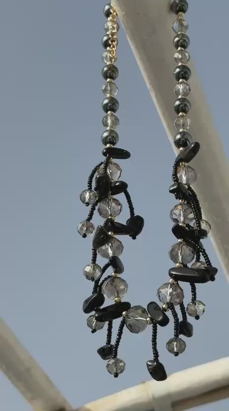The Fringes necklace
